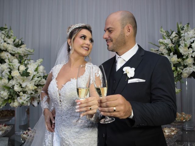 O casamento de Carlos Eduardo e Aleandra em Belo Horizonte, Minas Gerais 1