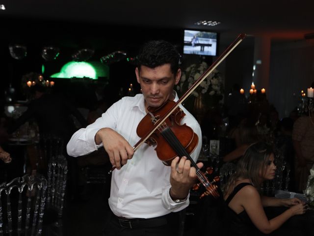 O casamento de Carlos Eduardo e Aleandra em Belo Horizonte, Minas Gerais 10