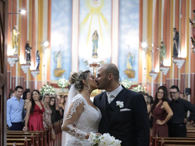 O casamento de Carlos Eduardo e Aleandra em Belo Horizonte, Minas Gerais 11