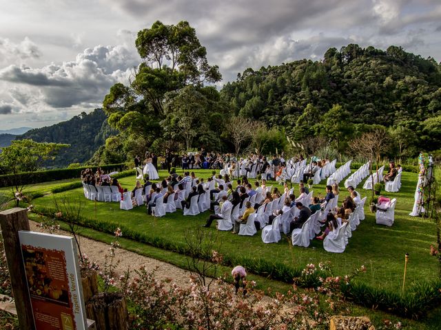 O casamento de Felipe e Priscila em Campos do Jordão, São Paulo Estado 58