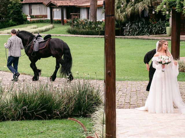 O casamento de Felipe e Gabriela em Curitiba, Paraná 52