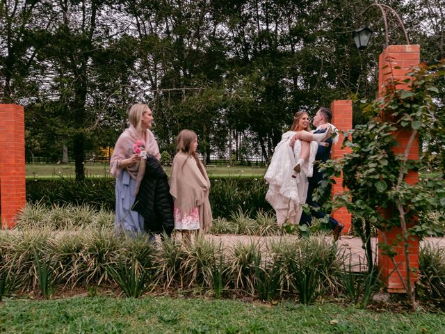 O casamento de Felipe e Gabriela em Curitiba, Paraná 95