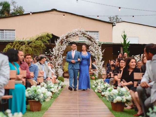 O casamento de Heverton e Julia em Embu, São Paulo 32