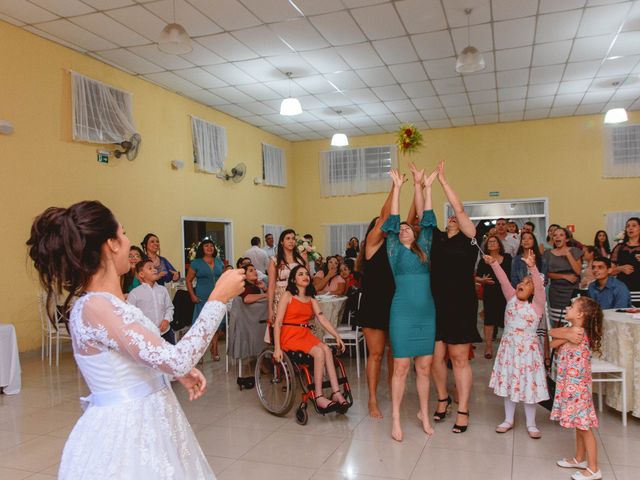 O casamento de Heverton e Julia em Embu, São Paulo 90