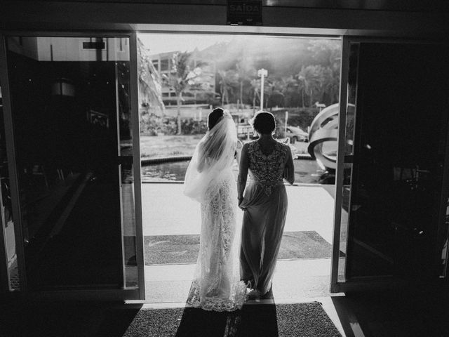 O casamento de Felipe e Julia em Salvador, Bahia 28