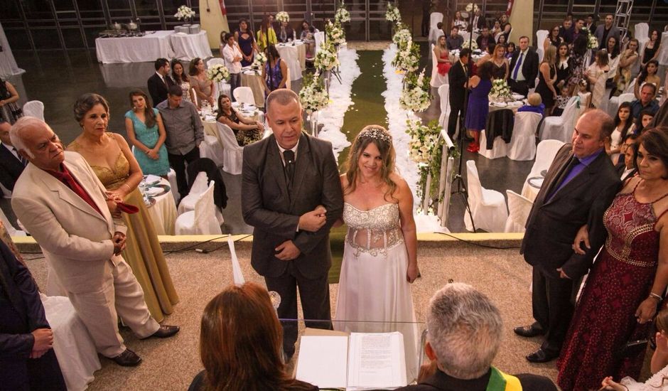O casamento de Fran e Edmar em Brasília, Distrito Federal