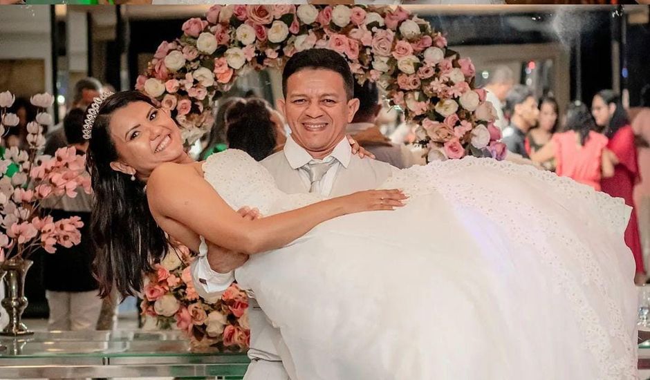 O casamento de Fábio Nixon Portilho Dos Santos  e Denise Azevedo Portilho  em Manaus, Amazonas