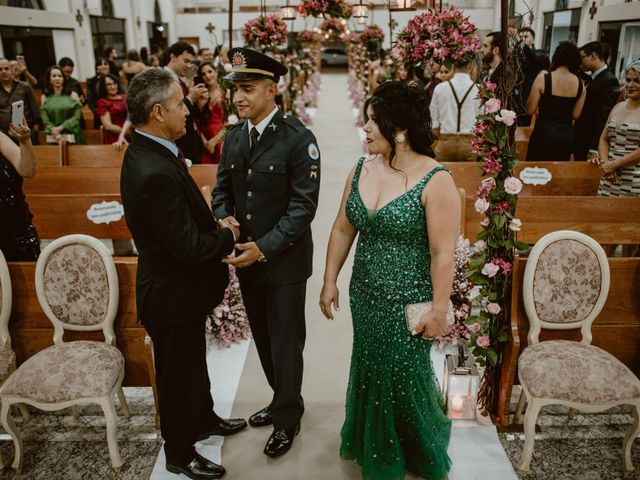 O casamento de Brenner e Carol em Brasília, Distrito Federal 20