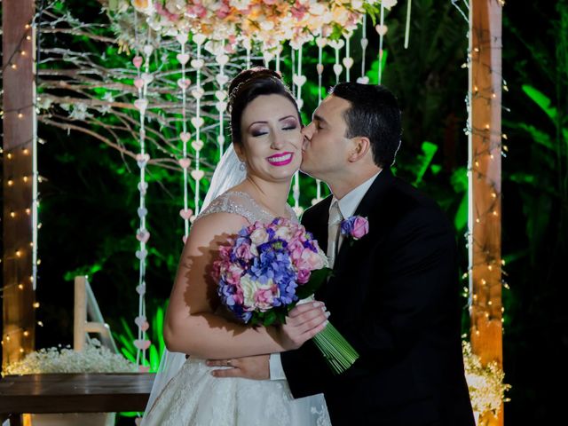 O casamento de Fabrício e Débora em Belo Horizonte, Minas Gerais 37