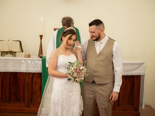 O casamento de Gabriele e Jordan em Porto Alegre, Rio Grande do Sul 16