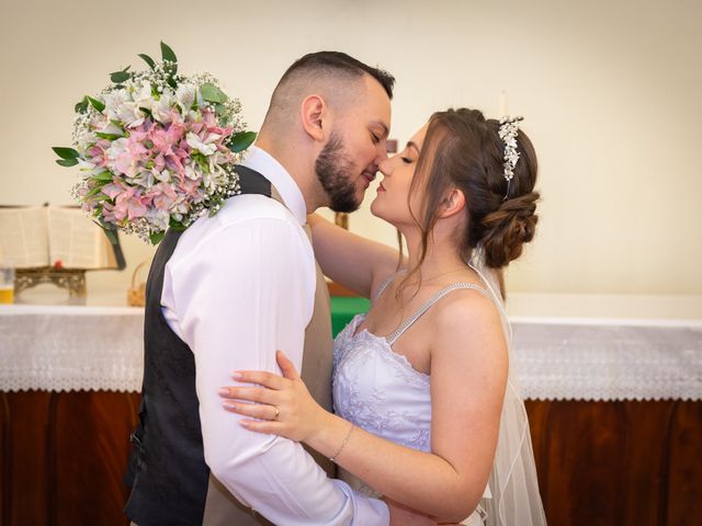 O casamento de Gabriele e Jordan em Porto Alegre, Rio Grande do Sul 18