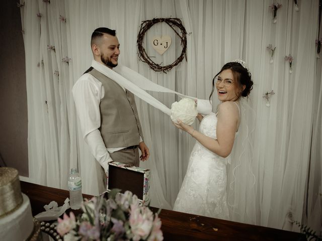 O casamento de Gabriele e Jordan em Porto Alegre, Rio Grande do Sul 27