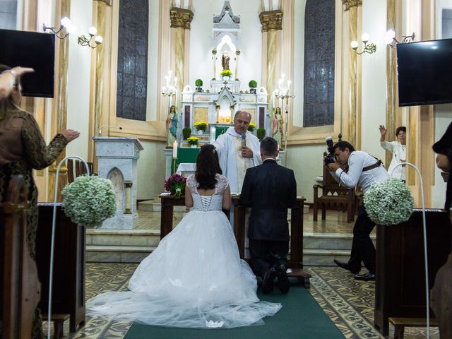 O casamento de Waldisney e Claudia em Curitiba, Paraná 16