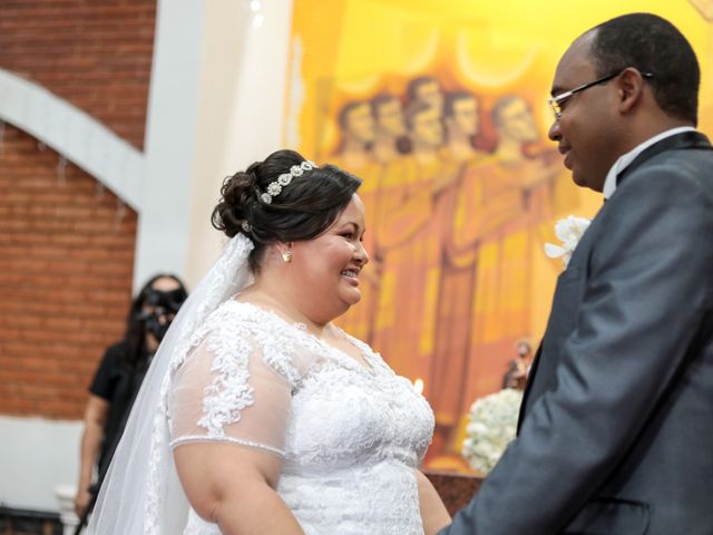 O casamento de Fabio e Mariane em Uberlândia, Minas Gerais 18