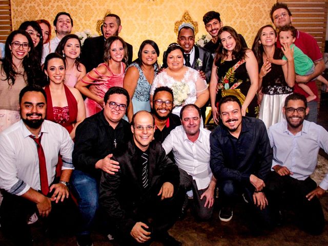 O casamento de Fabio e Mariane em Uberlândia, Minas Gerais 40