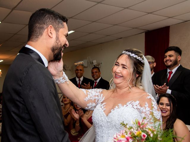 O casamento de Leandro e Simone em São Gonçalo, Rio de Janeiro 44