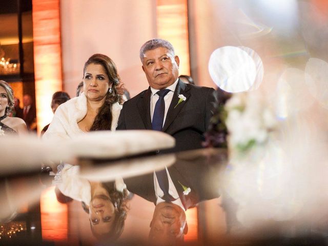 O casamento de Cristhian e Carol em Maringá, Paraná 36