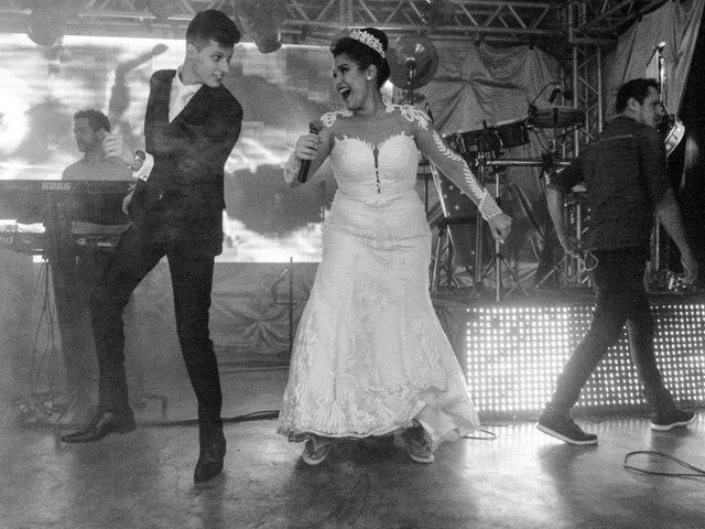 O casamento de Cristhian e Carol em Maringá, Paraná 88