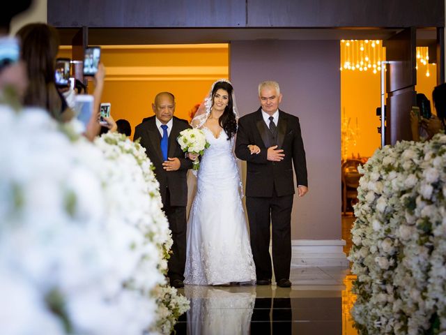 O casamento de Diogo e Samantha em São Paulo 33