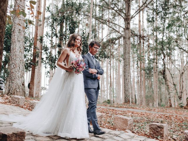 O casamento de Renan e Isabela em Curitiba, Paraná 29