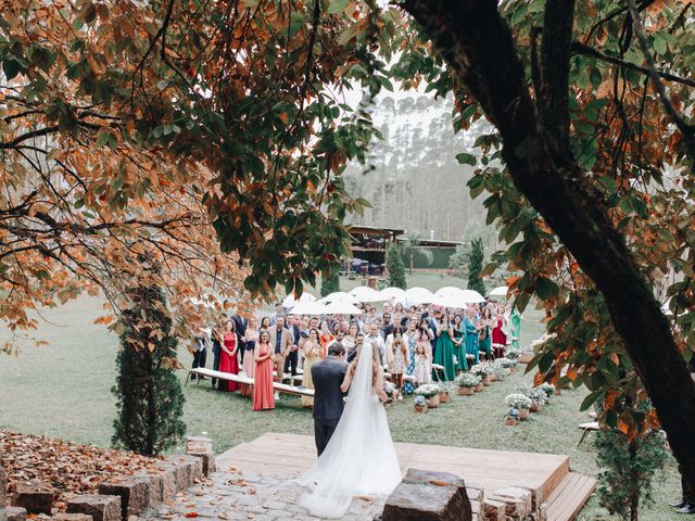 O casamento de Renan e Isabela em Curitiba, Paraná 30