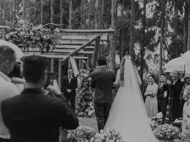 O casamento de Renan e Isabela em Curitiba, Paraná 32