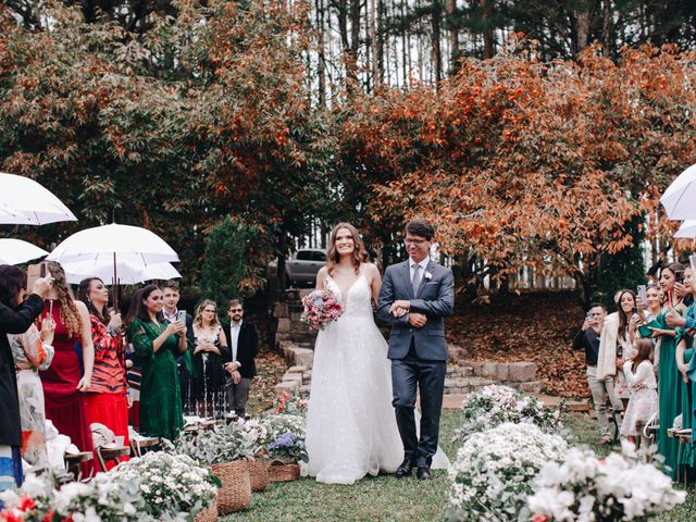 O casamento de Renan e Isabela em Curitiba, Paraná 33