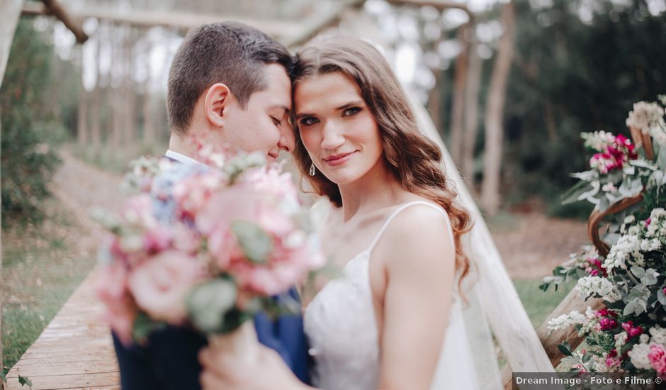 O casamento de Renan e Isabela em Curitiba, Paraná