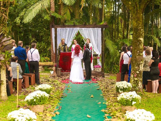 O casamento de Bruno Horn Junior e Maiara Goldacker em Gaspar, Santa Catarina 2