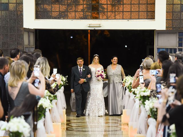 O casamento de Matheus e Priscila em Londrina, Paraná 25