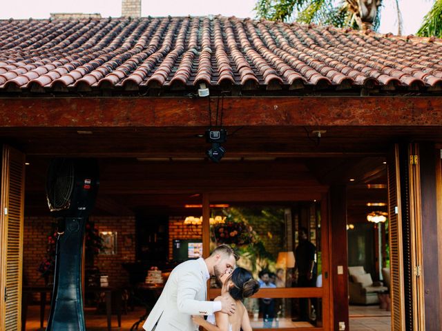 O casamento de Roberto e Paloma em Porto Alegre, Rio Grande do Sul 98