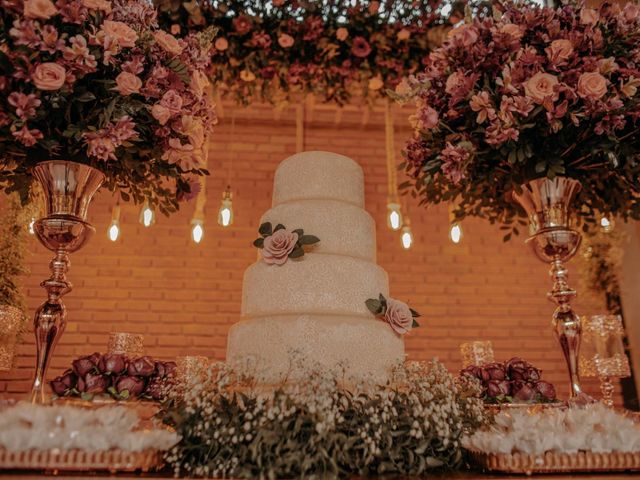 O casamento de Yuri e Carol em Santa Cruz da Serra, Rio de Janeiro 19