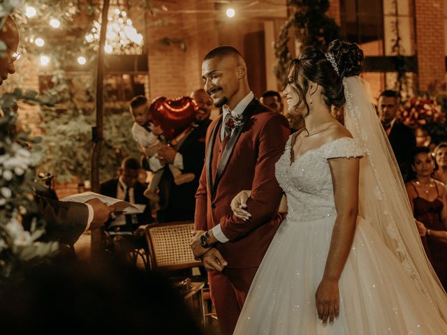 O casamento de Yuri e Carol em Santa Cruz da Serra, Rio de Janeiro 22