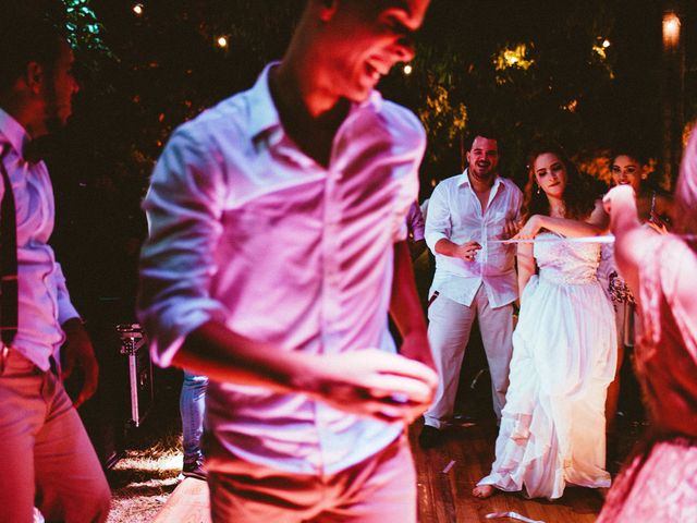 O casamento de Felix e Isabela em Monte Gordo, Bahia 85