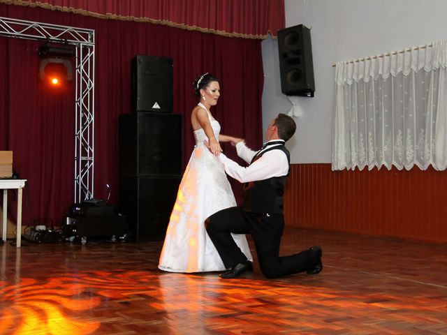 O casamento de Jeison e Daiane em Caxias do Sul, Rio Grande do Sul 12