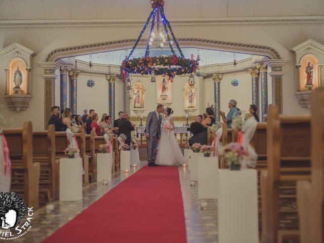 O casamento de Douglas e Débora em Estância Velha, Rio Grande do Sul 70