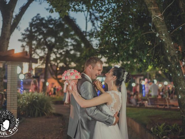 O casamento de Douglas e Débora em Estância Velha, Rio Grande do Sul 2