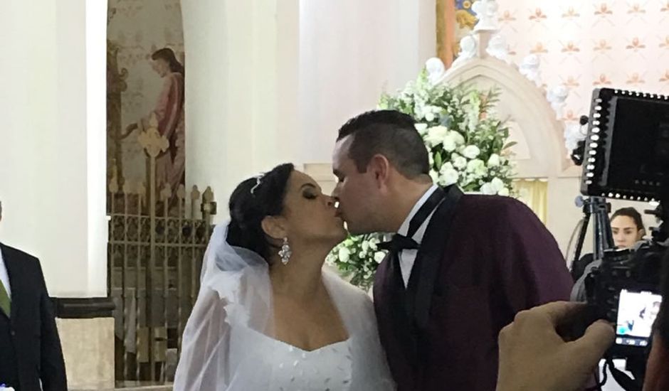 O casamento de Alexandre e Renata em Santos, São Paulo Estado