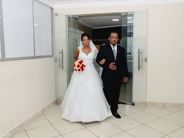 O casamento de Tainerson e Liliam em Salvador, Bahia 35