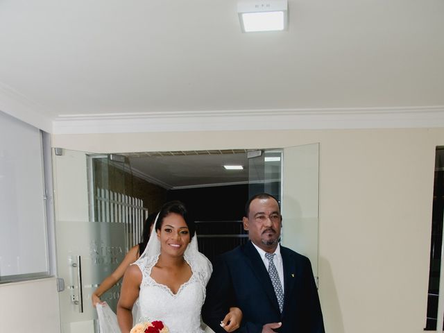 O casamento de Tainerson e Liliam em Salvador, Bahia 36