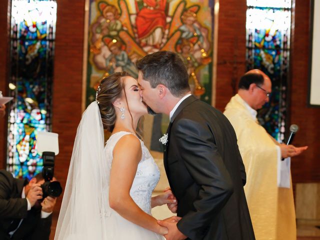 O casamento de Gustavo e Renata em Curitiba, Paraná 21