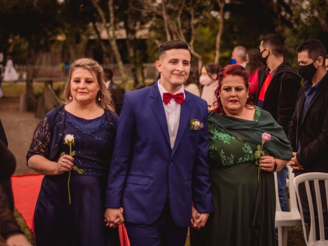 O casamento de Andrei  e Maria Eduarda em Novo Hamburgo, Rio Grande do Sul 23