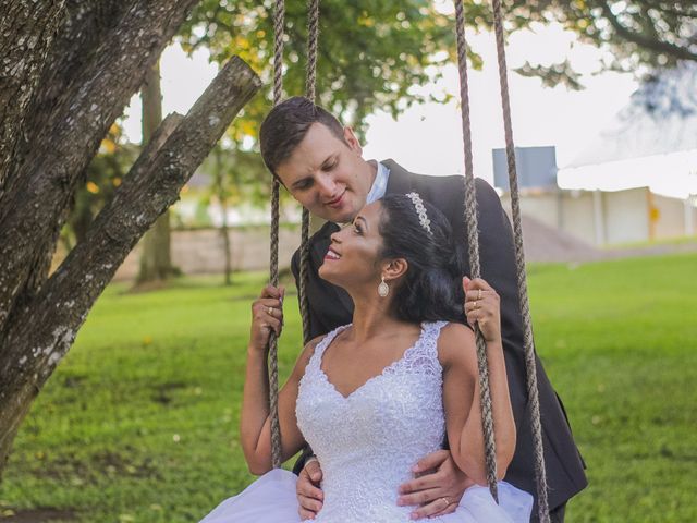 O casamento de Lucas e Camila em Curitiba, Paraná 22