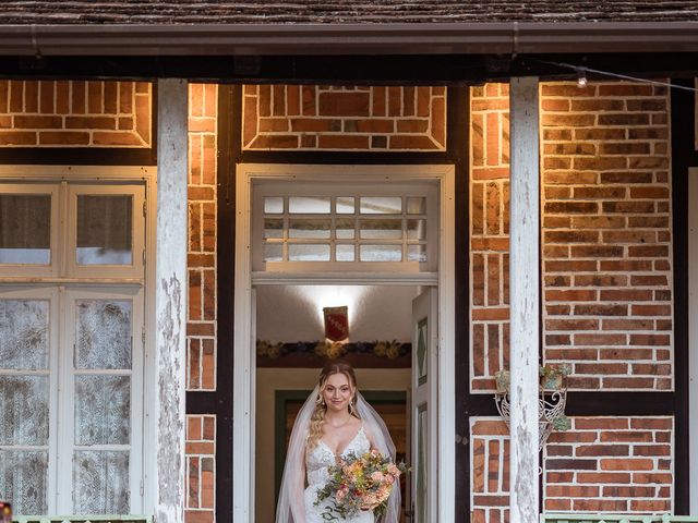 O casamento de Owen e Cristiane em Blumenau, Santa Catarina 209