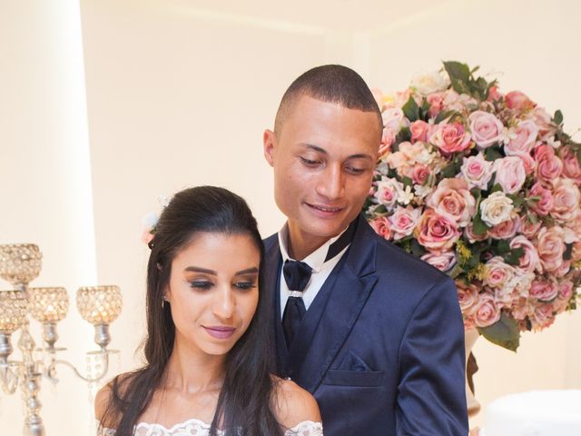 O casamento de Adilson e Brenda em Osasco, São Paulo 33