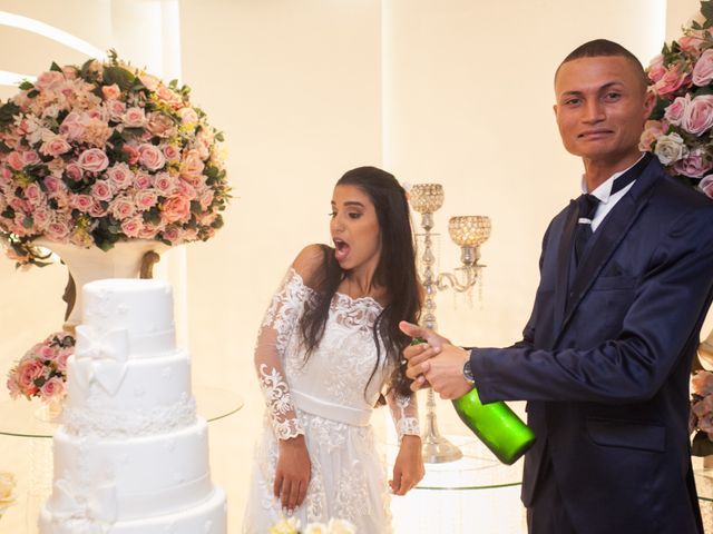 O casamento de Adilson e Brenda em Osasco, São Paulo 34