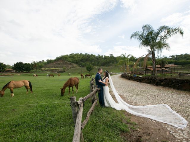 O casamento de Marco Tulio e Camila em Belo Horizonte, Minas Gerais 167