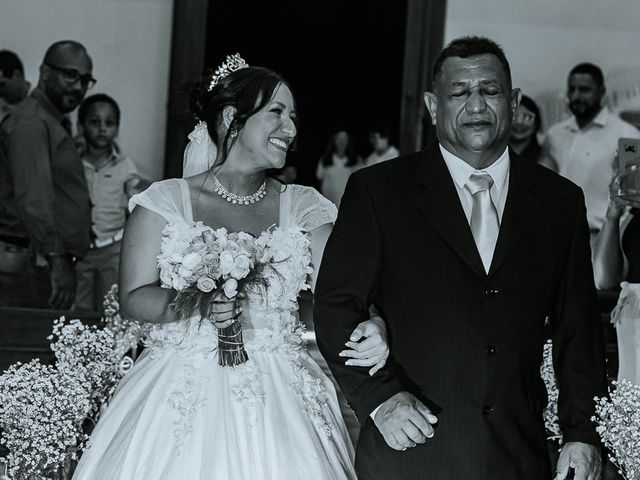 O casamento de Sandoval e Ingrid em Paulista, Pernambuco 17