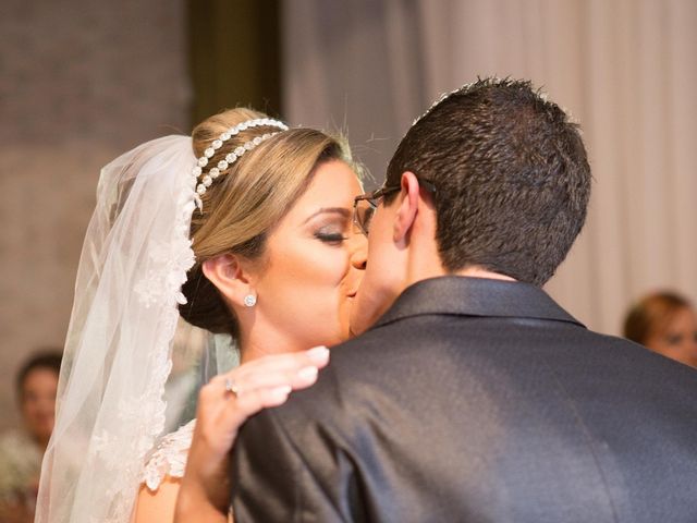 O casamento de Tiago  e Viviane  em Santo André, São Paulo 1