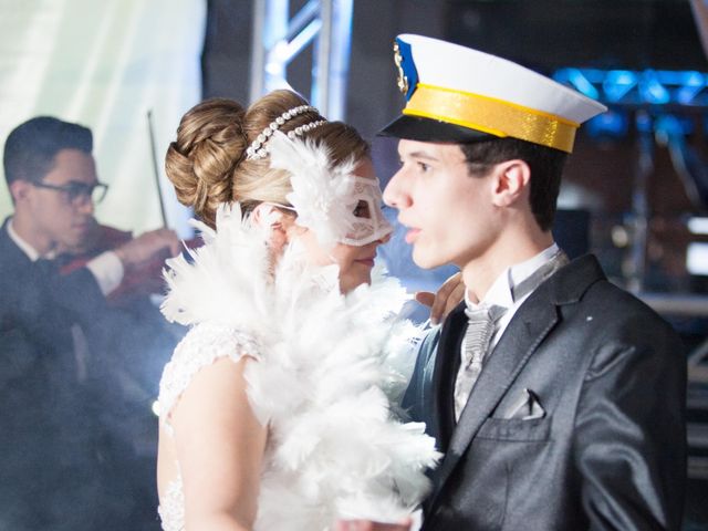 O casamento de Tiago  e Viviane  em Santo André, São Paulo 32